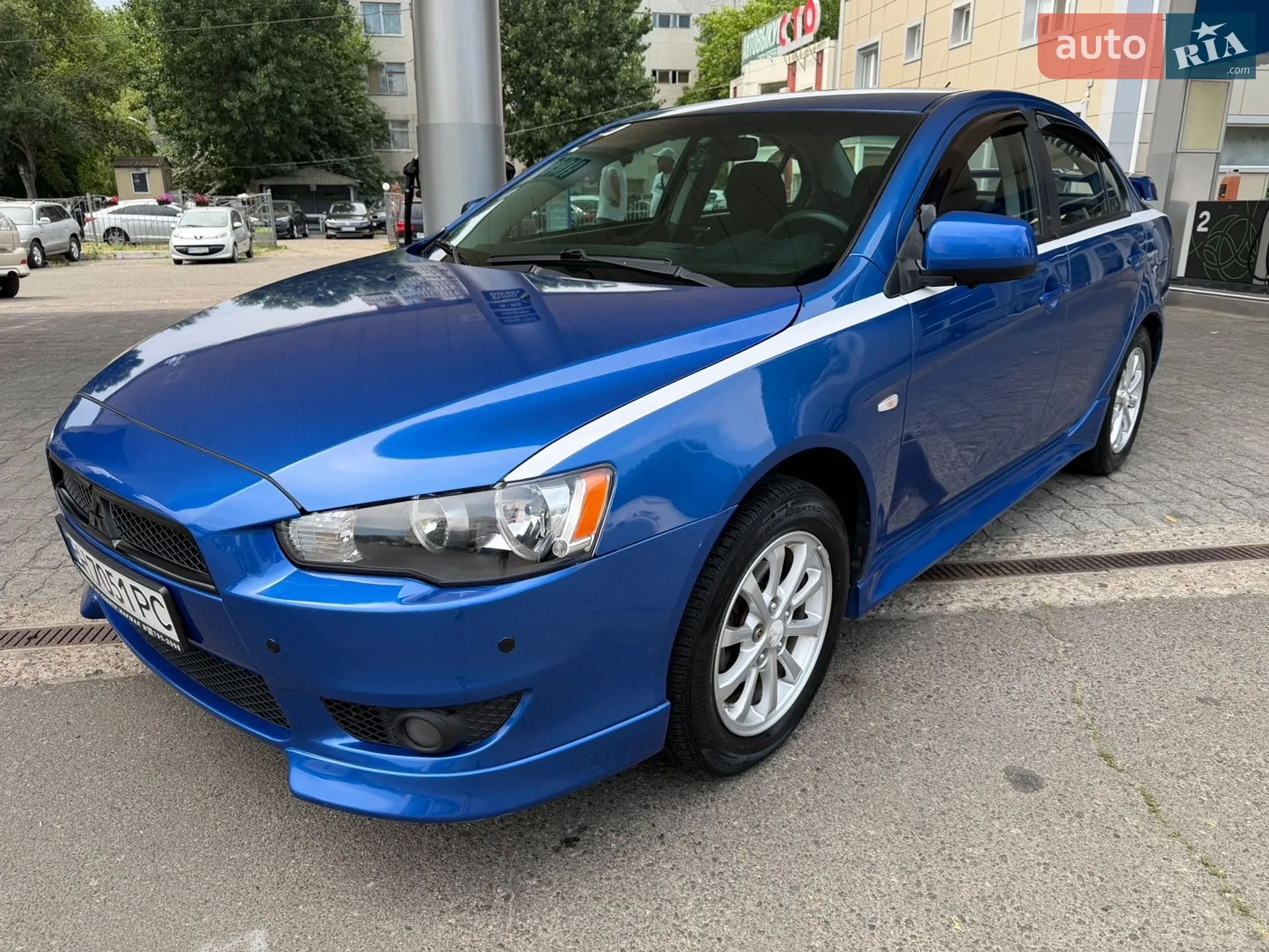 2011 Mitsubishi Lancer - фото 1