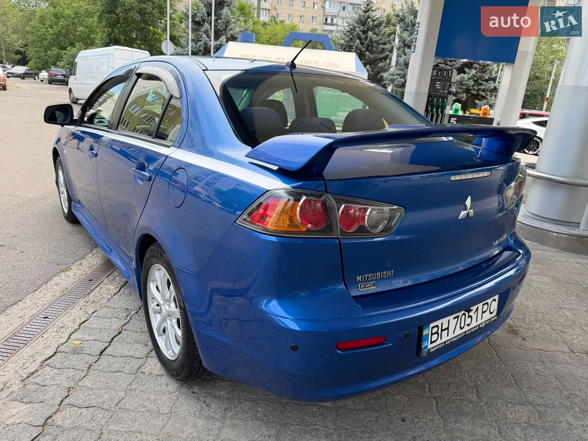 2011 Mitsubishi Lancer - мініатюра 8