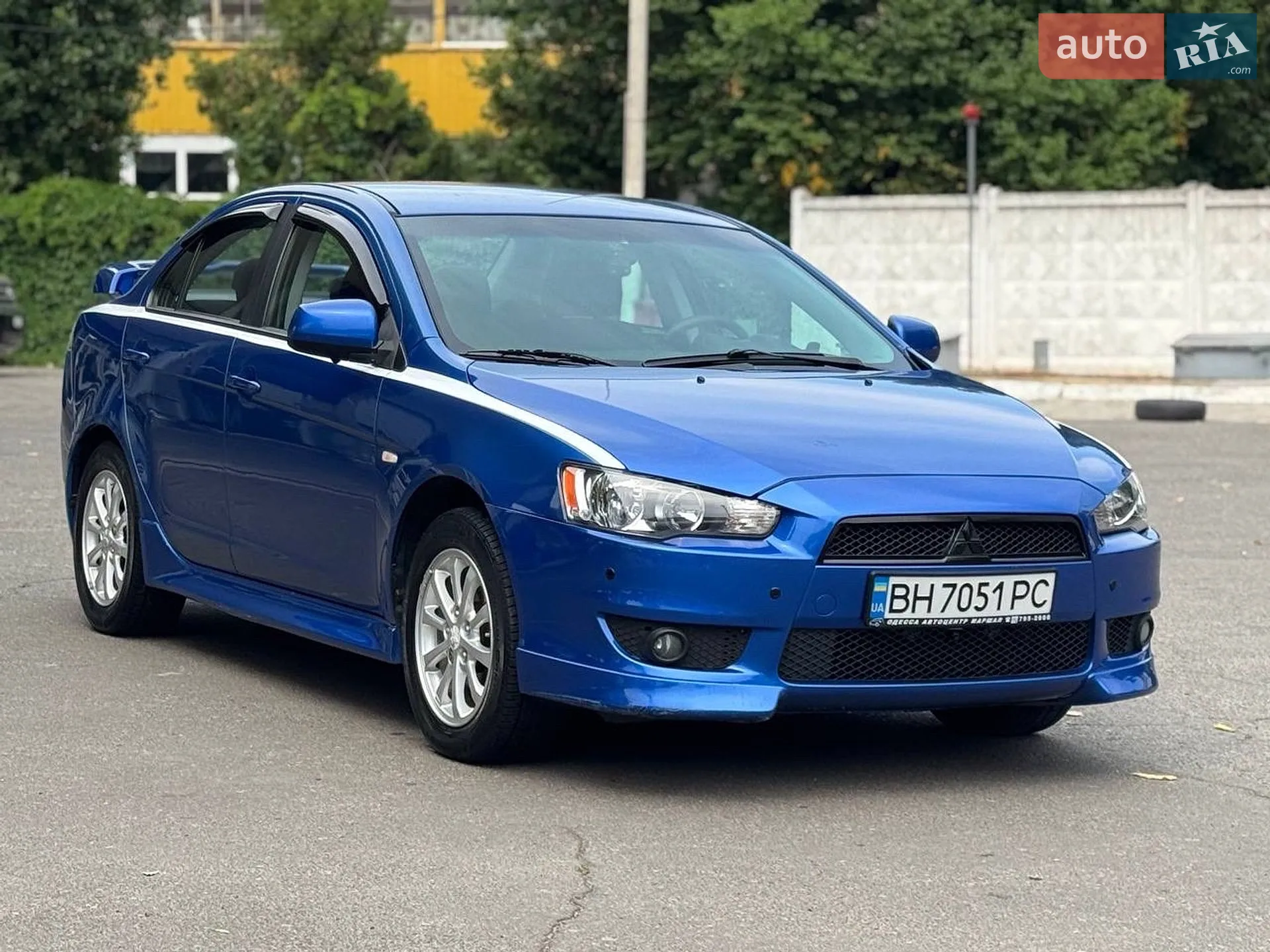 2011 Mitsubishi Lancer - мініатюра 12