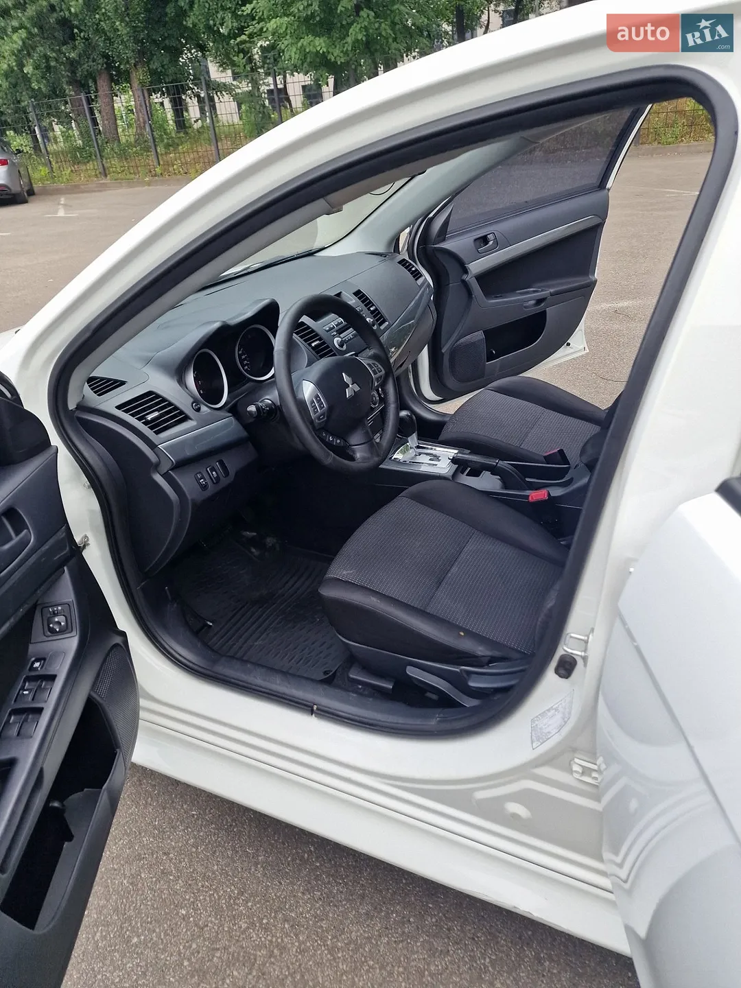 2011 Mitsubishi Lancer - мініатюра 6