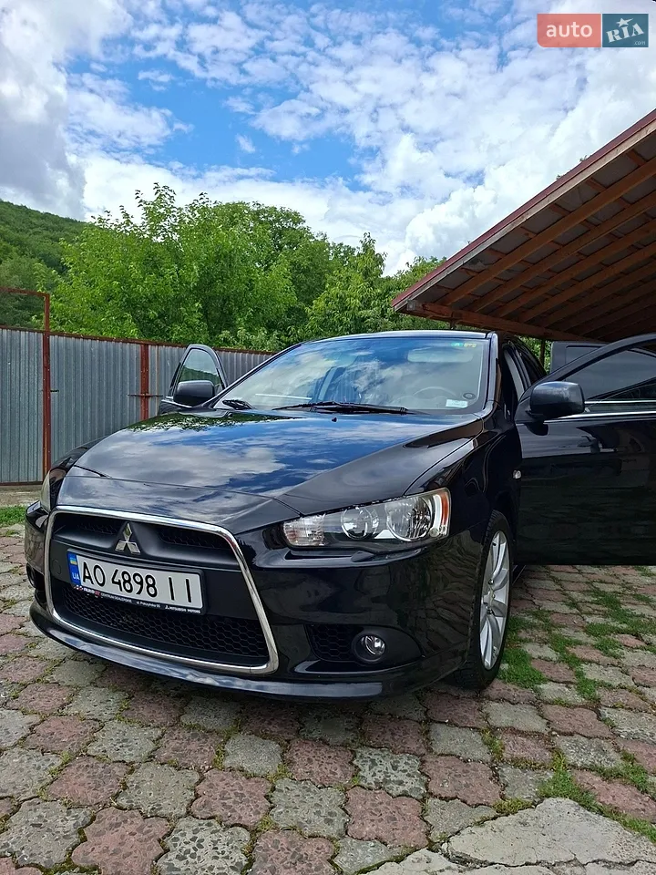 2010 Mitsubishi Lancer - мініатюра 6