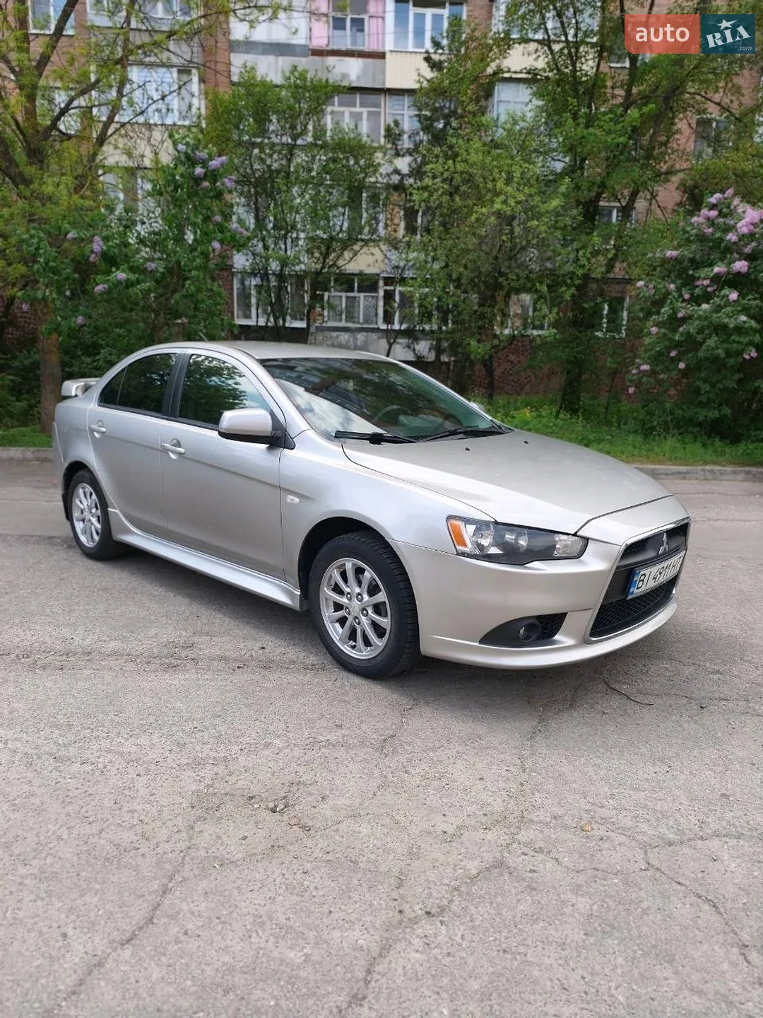 2012 Mitsubishi Lancer - фото 1