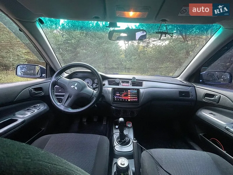 Mitsubishi Lancer