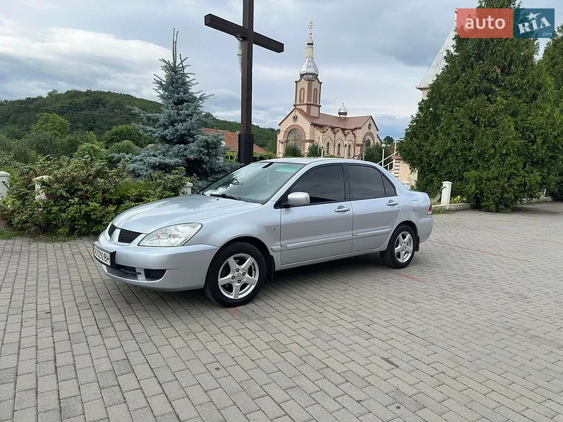 Mitsubishi Lancer