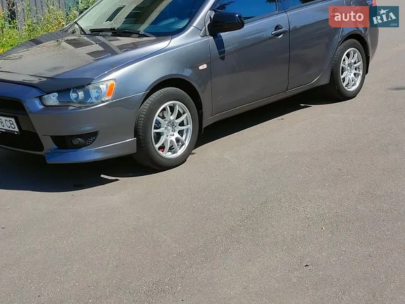 Mitsubishi Lancer