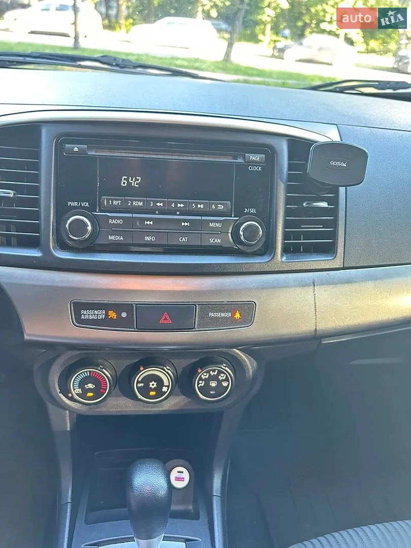 2015 Mitsubishi Lancer - мініатюра 13