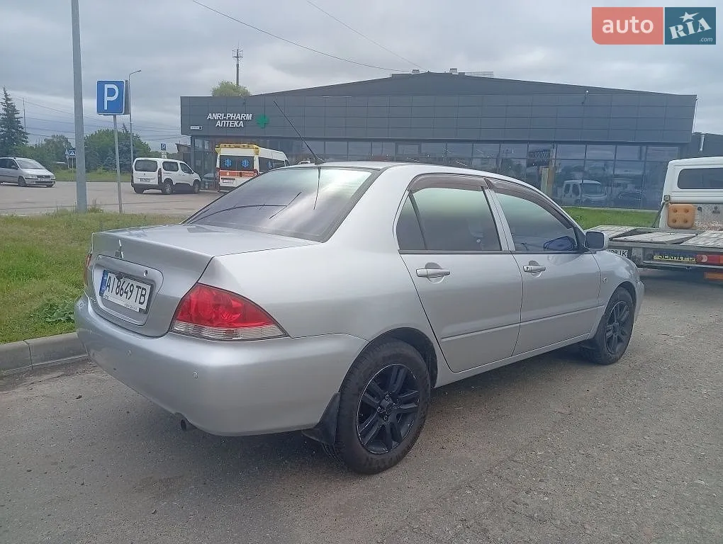 2011 Mitsubishi Lancer - мініатюра 9