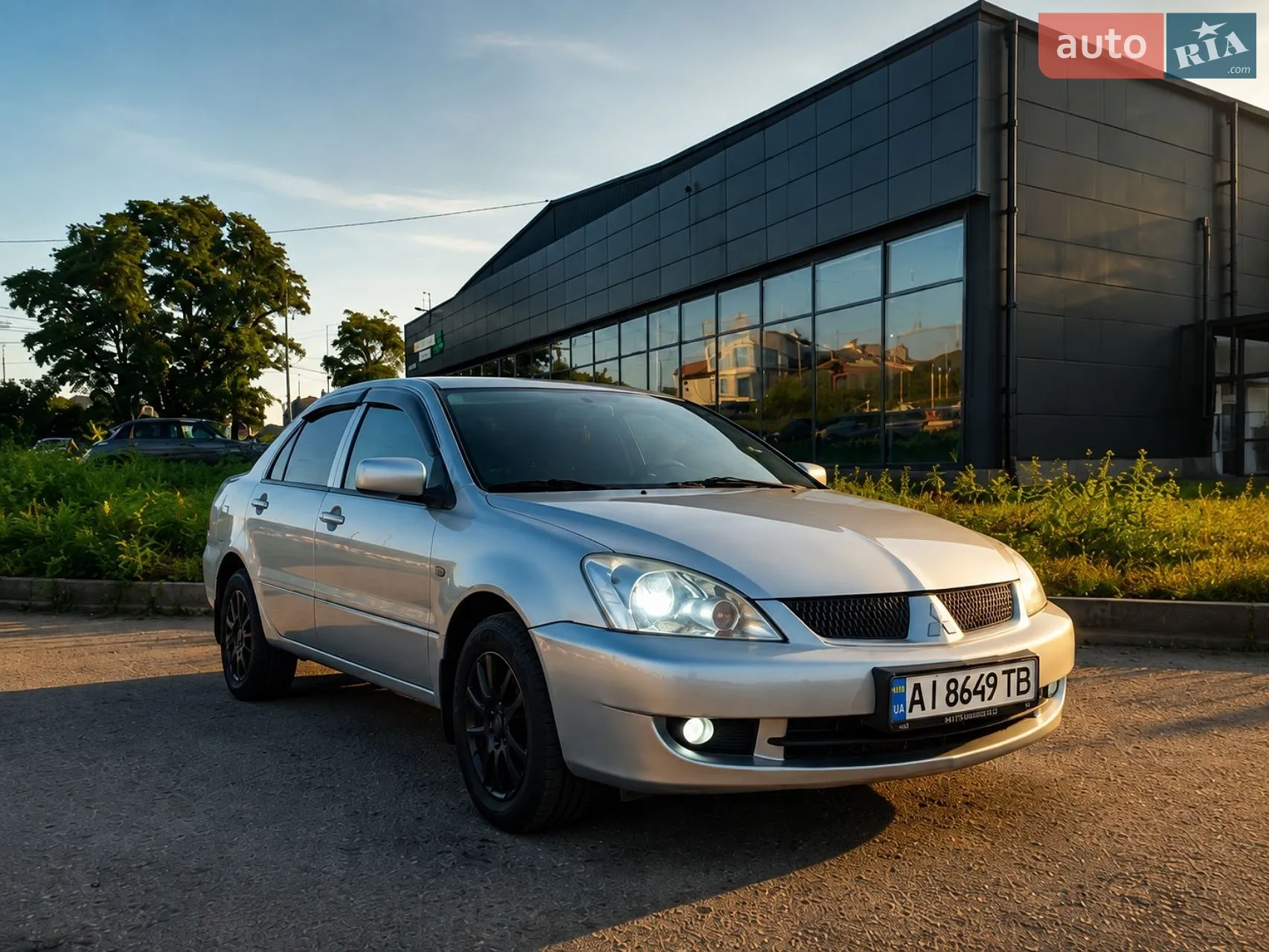 2011 Mitsubishi Lancer - мініатюра 12