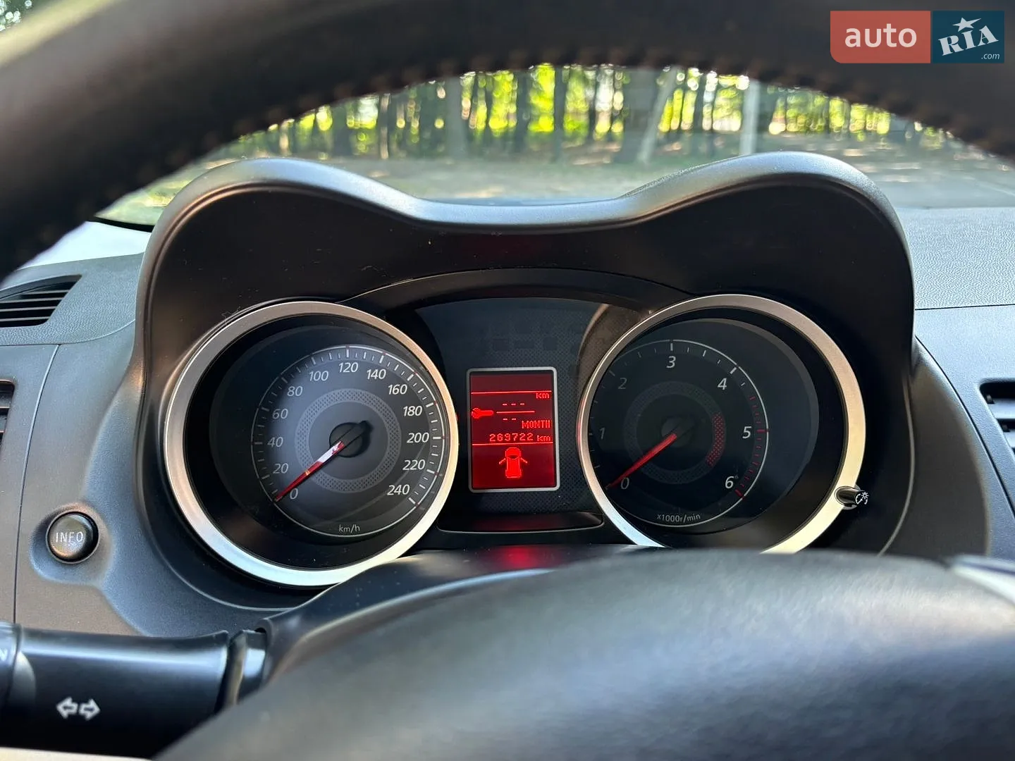 2010 Mitsubishi Lancer - мініатюра 17