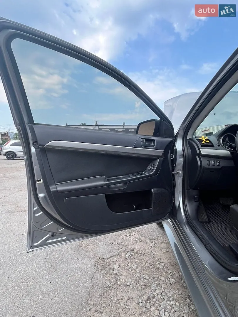 2013 Mitsubishi Lancer - мініатюра 19