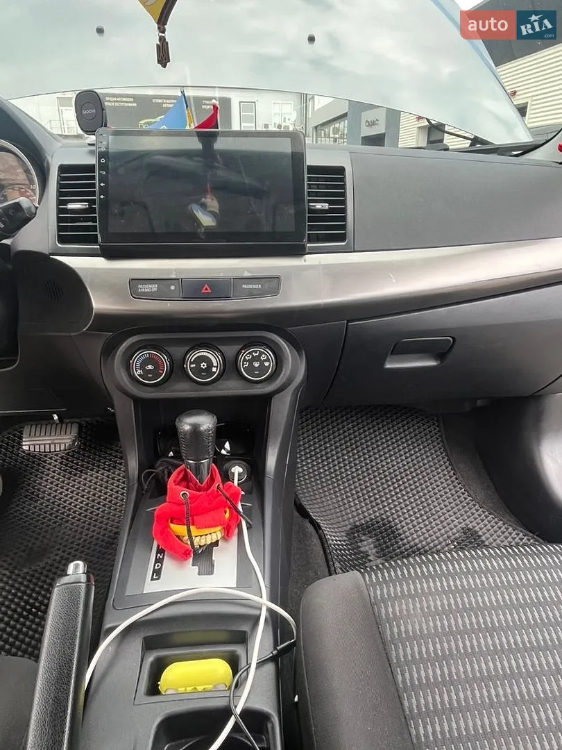 2013 Mitsubishi Lancer - мініатюра 24