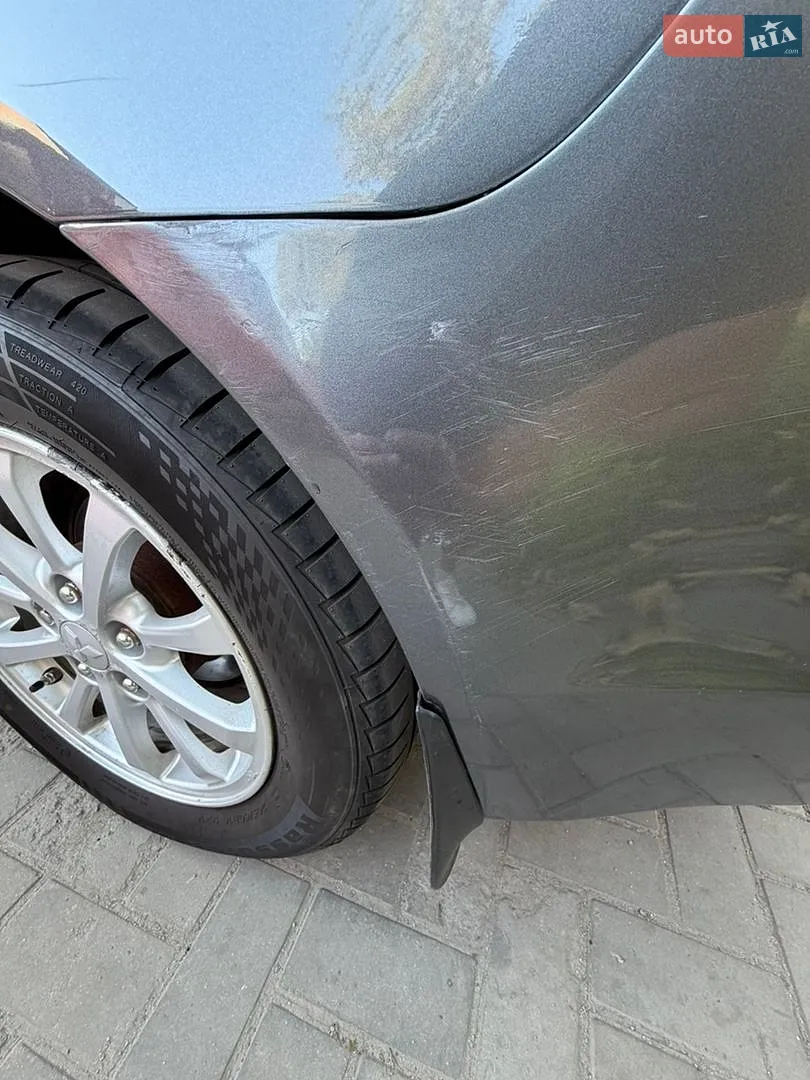 2011 Mitsubishi Lancer - мініатюра 6