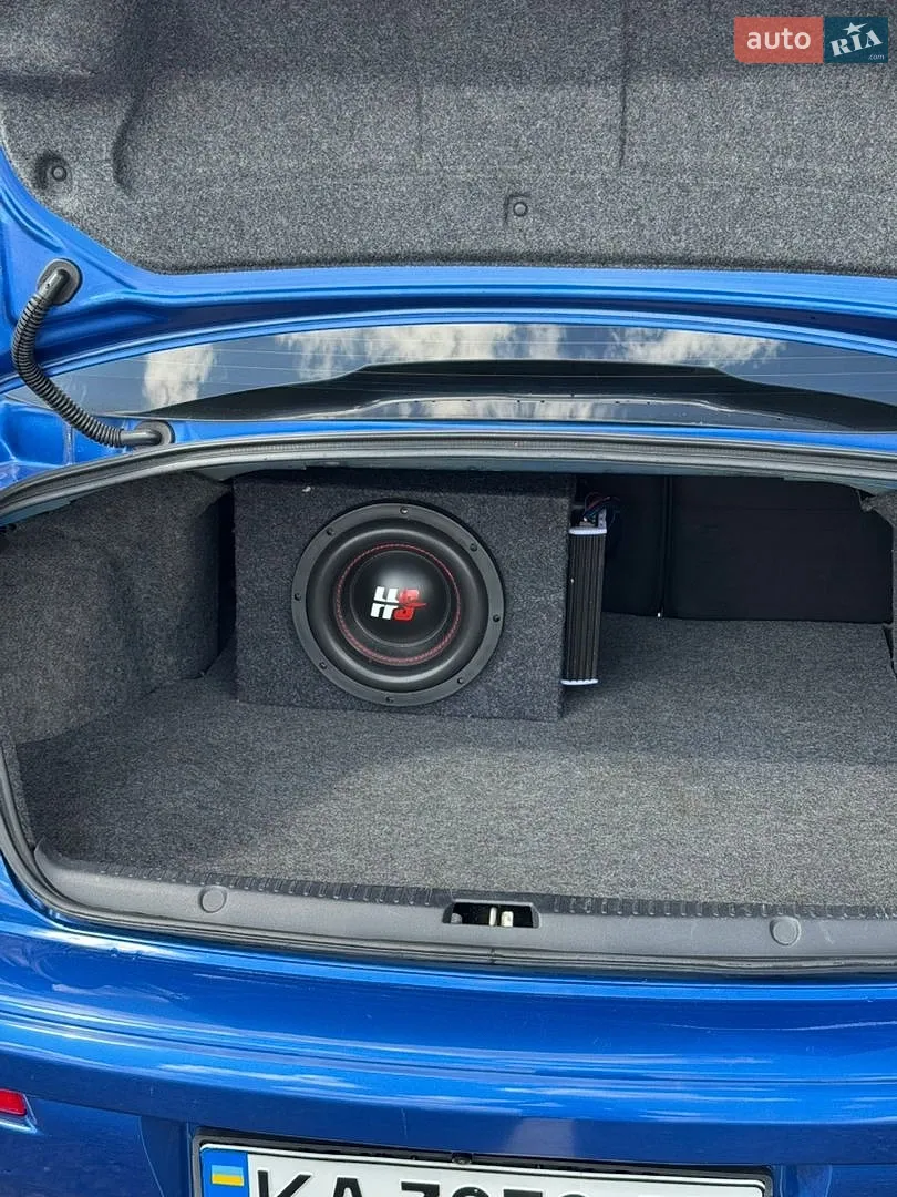 2011 Mitsubishi Lancer - мініатюра 28