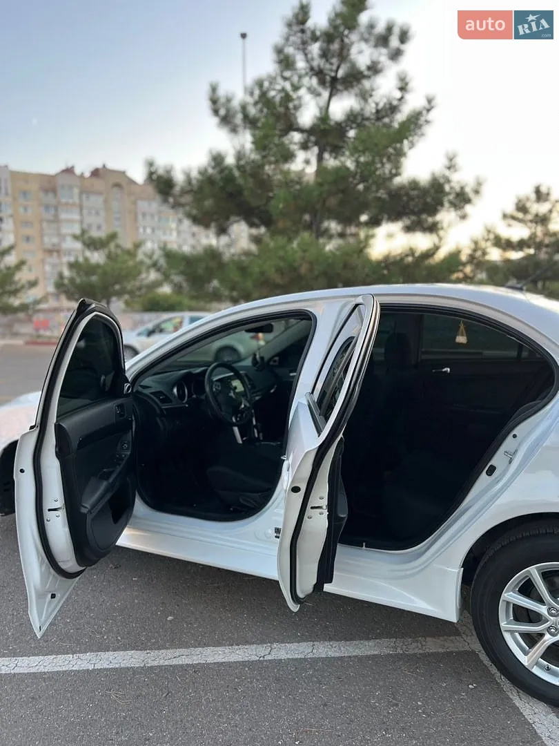 2015 Mitsubishi Lancer - мініатюра 5