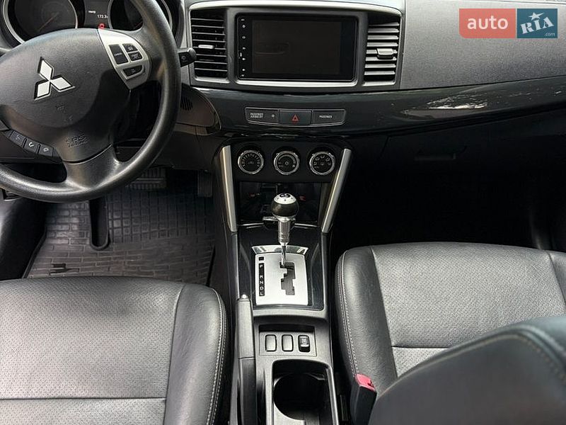 Седан Mitsubishi Lancer 2016 в Киеве фото 13 Седан Mitsubishi Lancer 2016 в Киеве