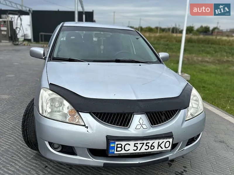 Mitsubishi Lancer