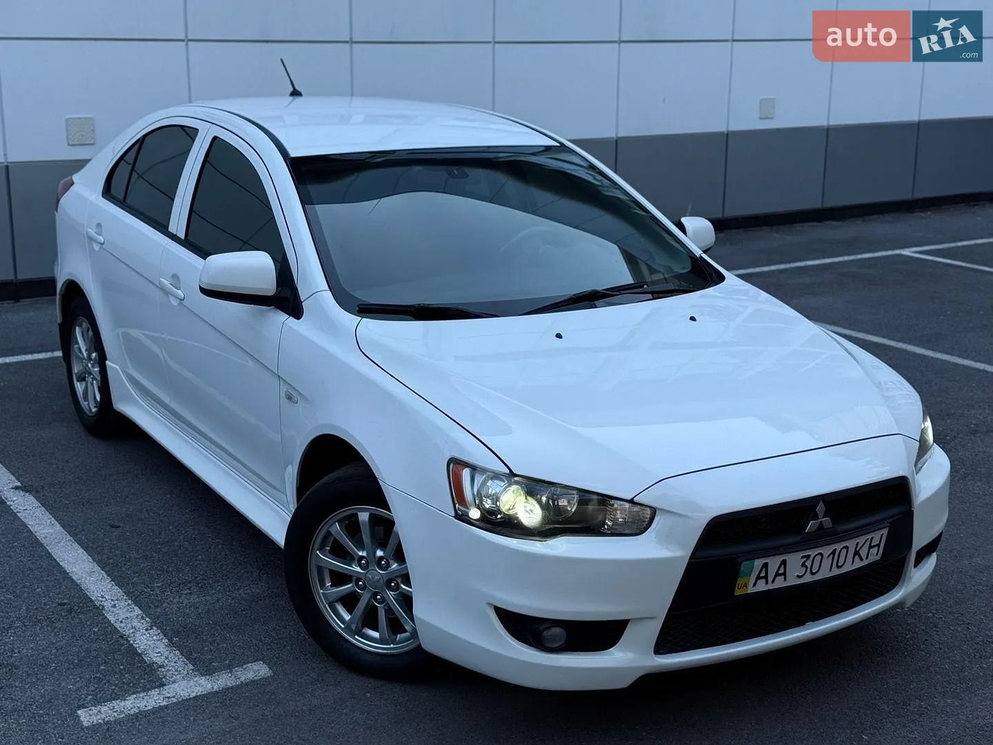 2010 Mitsubishi Lancer - фото 1