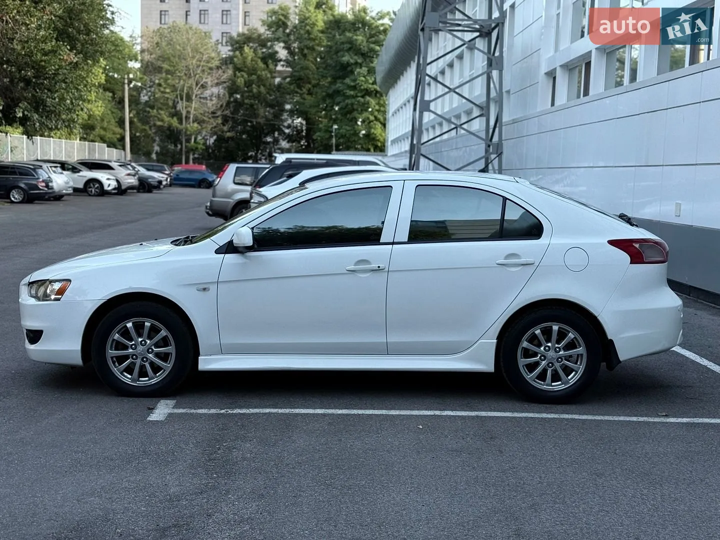 2010 Mitsubishi Lancer - мініатюра 9