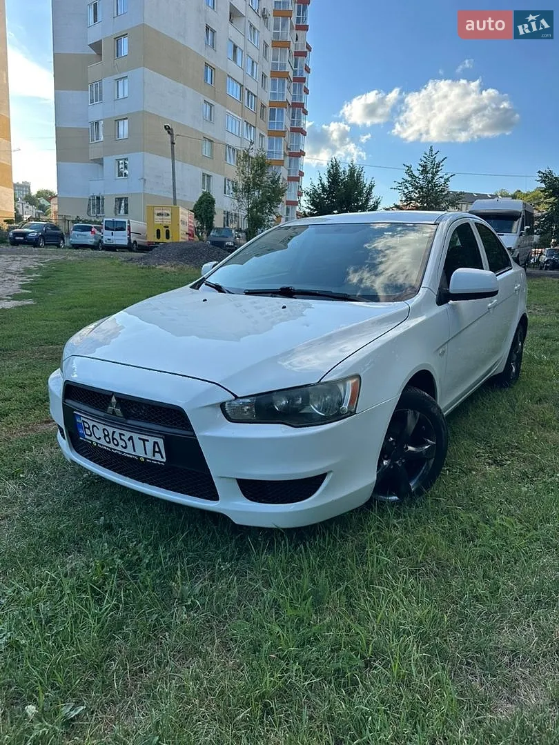 2010 Mitsubishi Lancer - фото 1