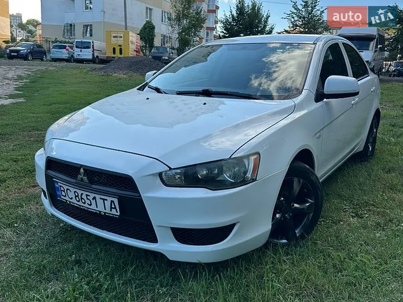 Mitsubishi Lancer
