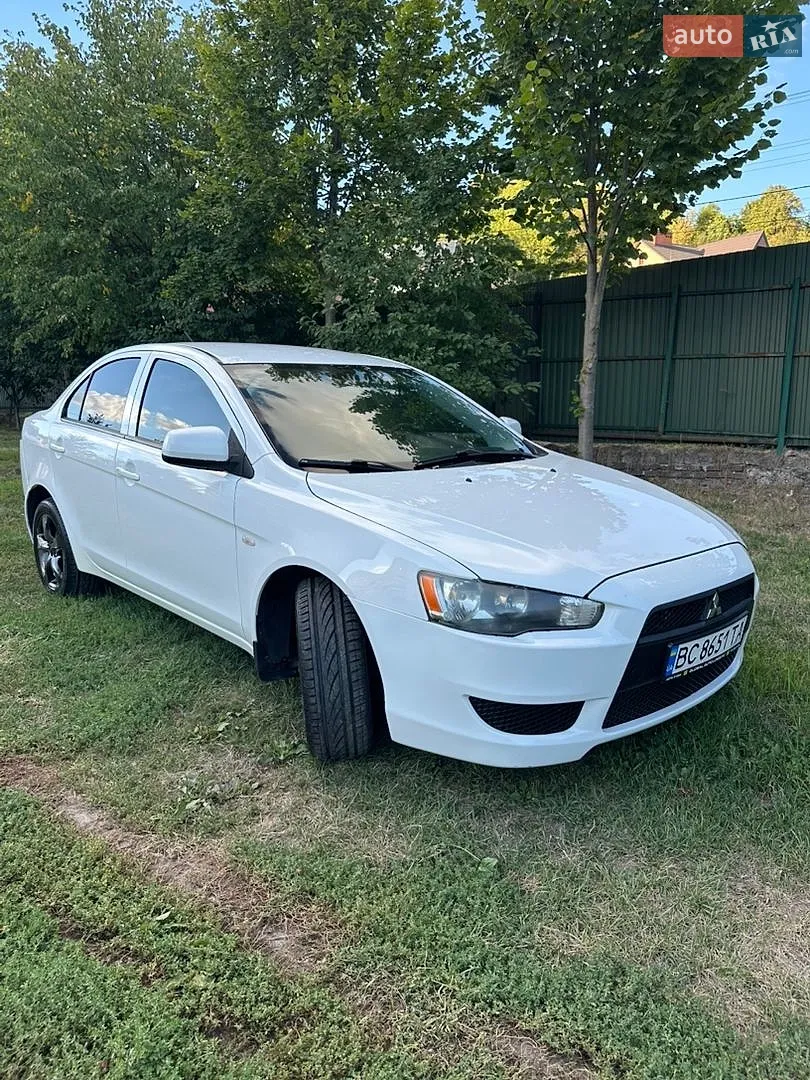 2010 Mitsubishi Lancer - мініатюра 3