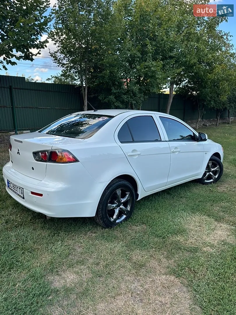 2010 Mitsubishi Lancer - мініатюра 5