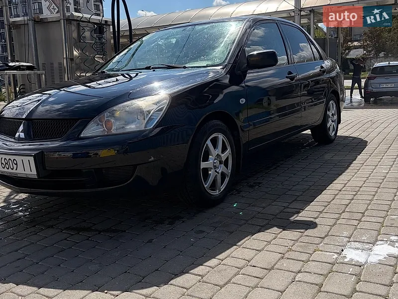 Mitsubishi Lancer