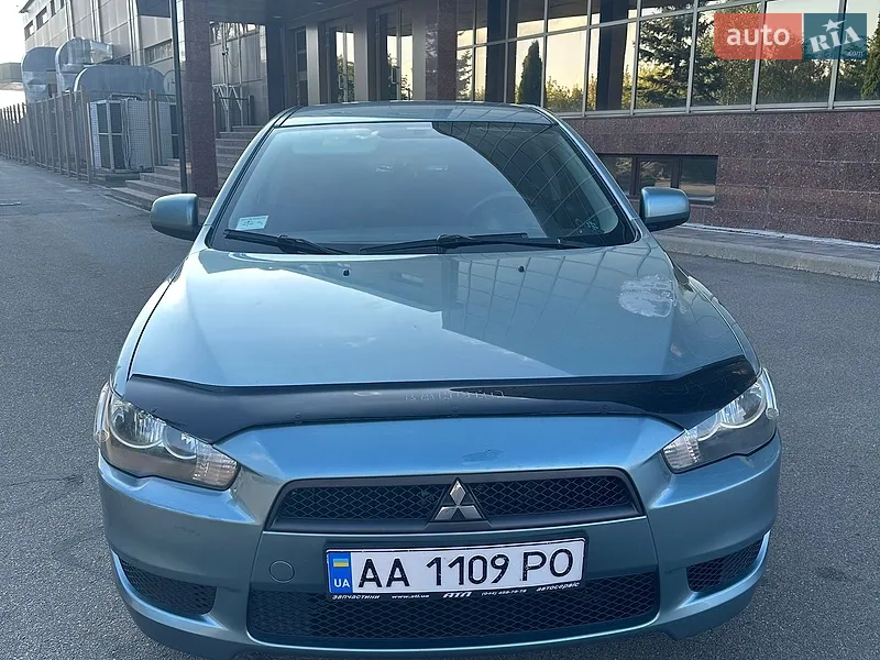 Mitsubishi Lancer