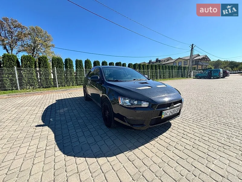 Mitsubishi Lancer 2012