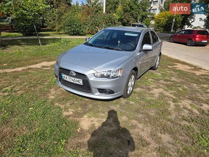 Mitsubishi Lancer 2012