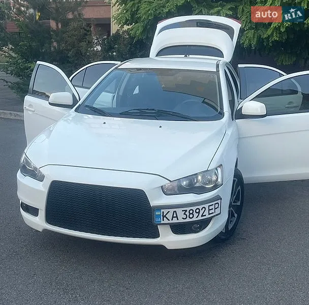 Mitsubishi Lancer