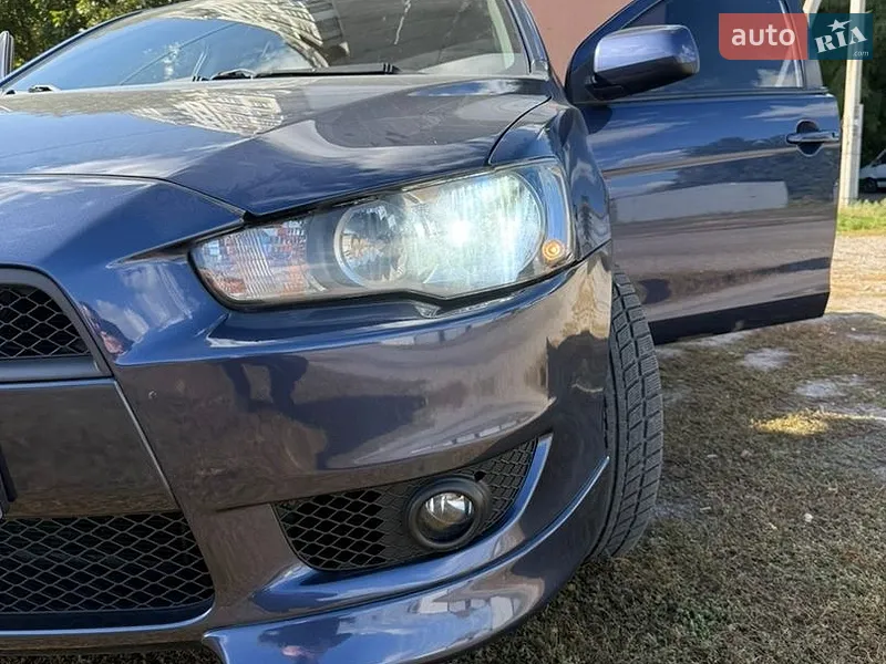 Mitsubishi Lancer