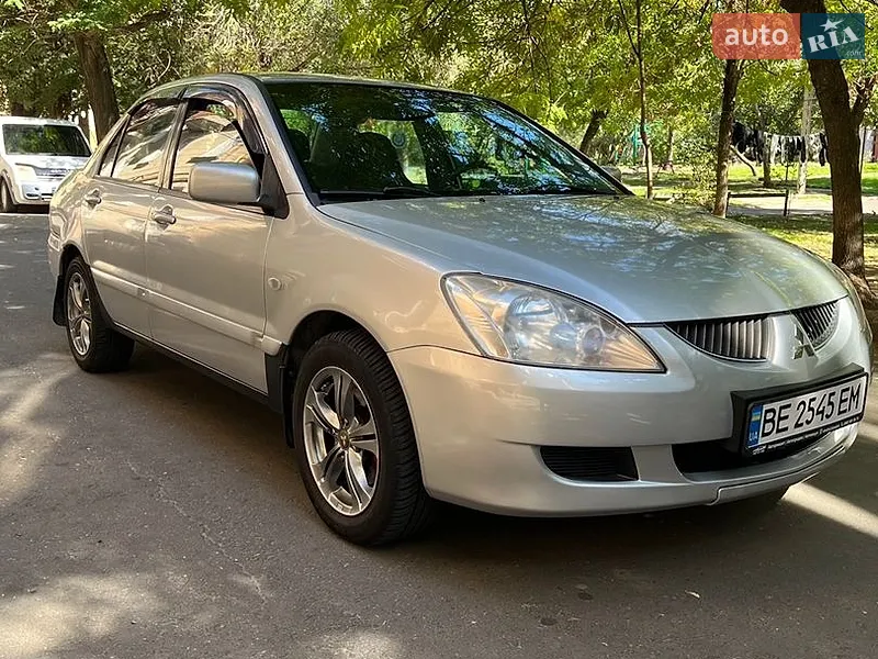 Mitsubishi Lancer