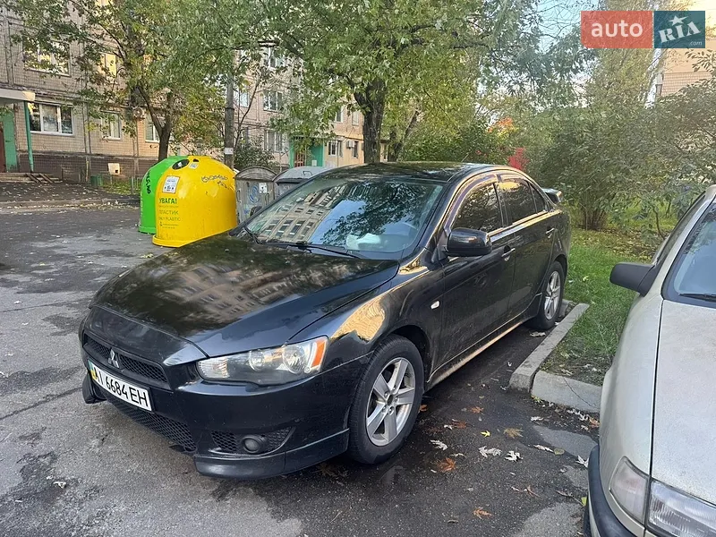 Mitsubishi Lancer