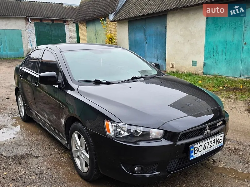 Mitsubishi Lancer