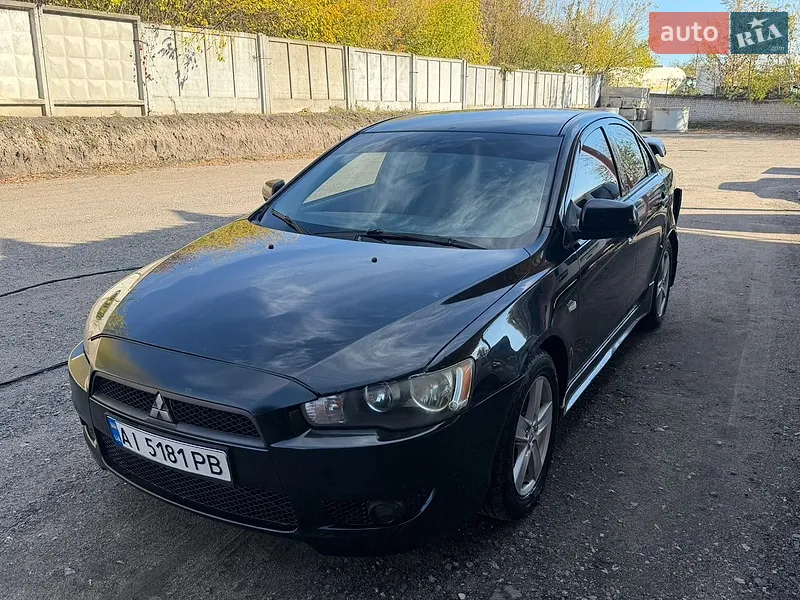 Mitsubishi Lancer
