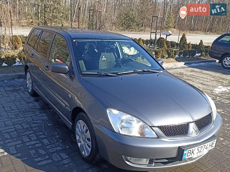Mitsubishi Lancer