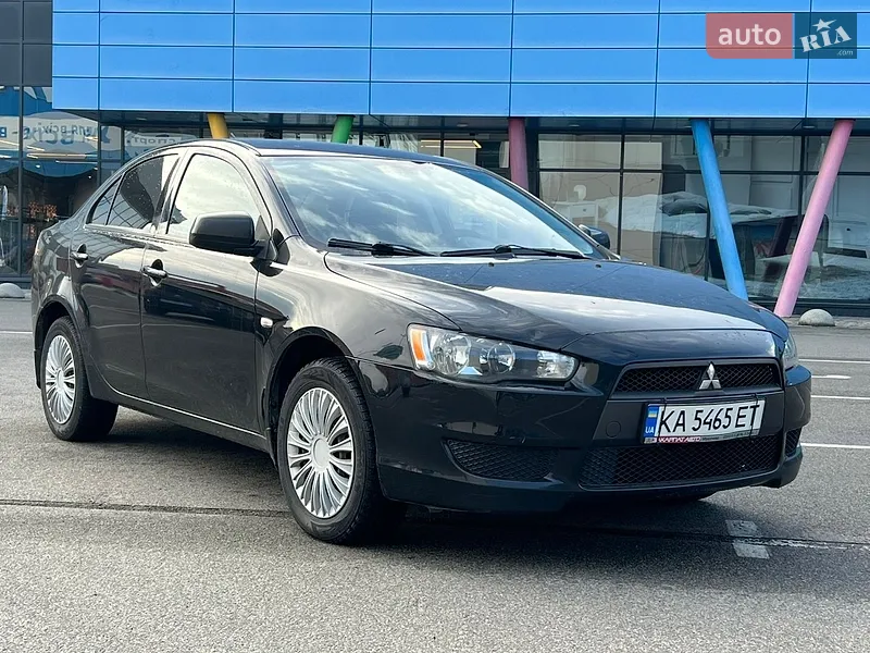 Mitsubishi Lancer