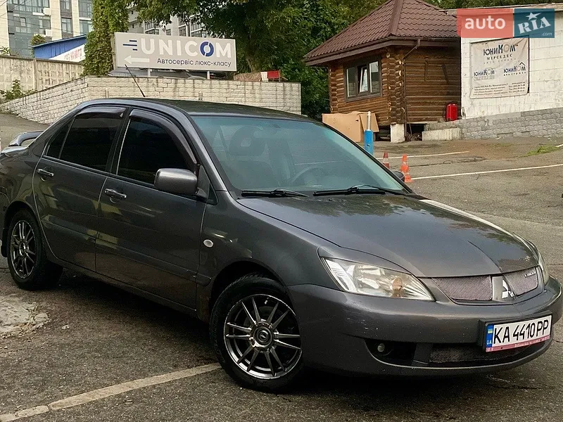 Mitsubishi Lancer