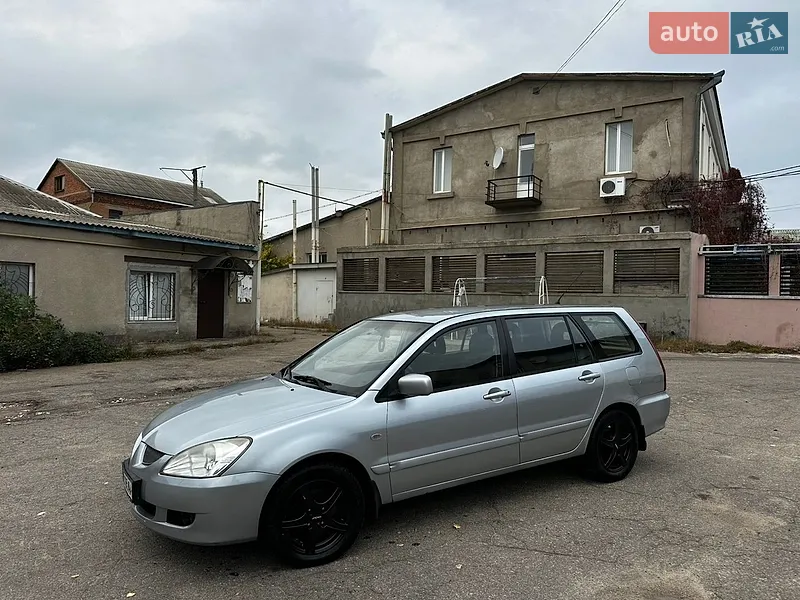 Mitsubishi Lancer
