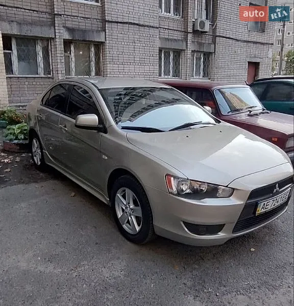 Mitsubishi Lancer