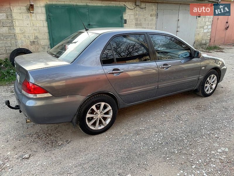 Седан Mitsubishi Lancer 2007 в Харькове