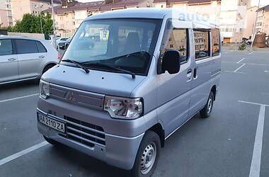 Минивэн Mitsubishi Minicab 2012 в 