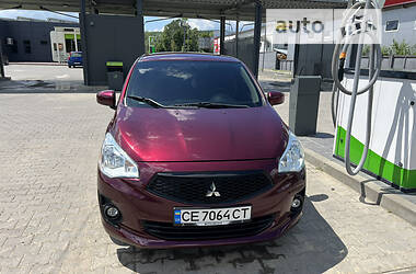 Седан Mitsubishi Mirage 2019 в Чернівцях