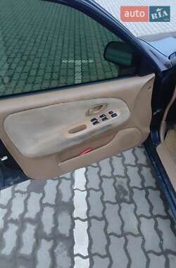 Седан Mitsubishi Mirage 2000 в 