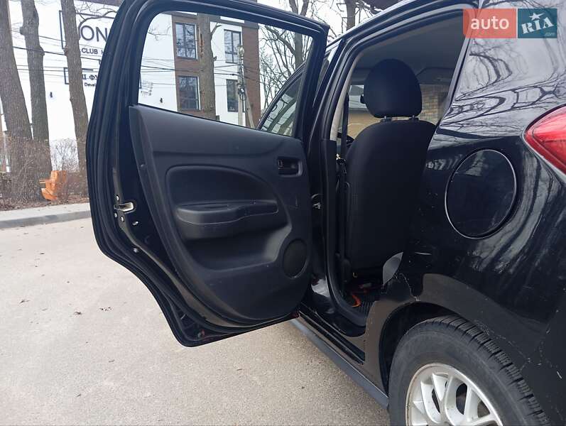 Седан Mitsubishi Mirage 2016 в Ирпене фото 9 Седан Mitsubishi Mirage 2016 в Ирпене