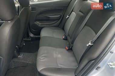 Седан Mitsubishi Mirage 2022 в 