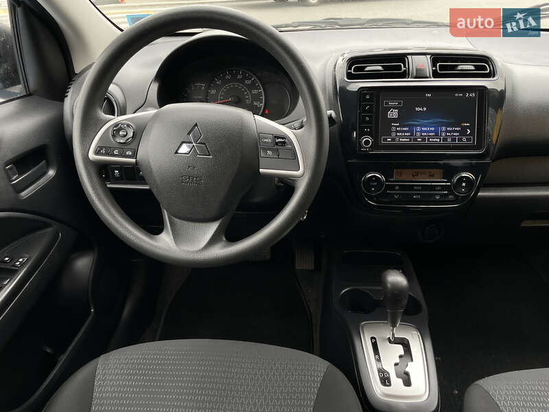 Седан Mitsubishi Mirage 2022 в Одесі