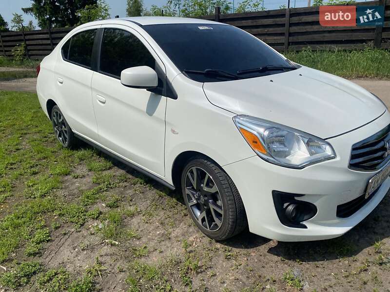 Седан Mitsubishi Mirage 2018 в Бердичеве