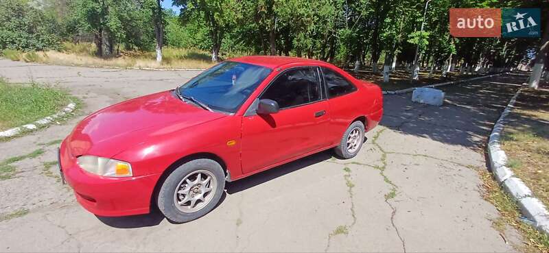 Хэтчбек Mitsubishi Mirage 2002 в Одессе
